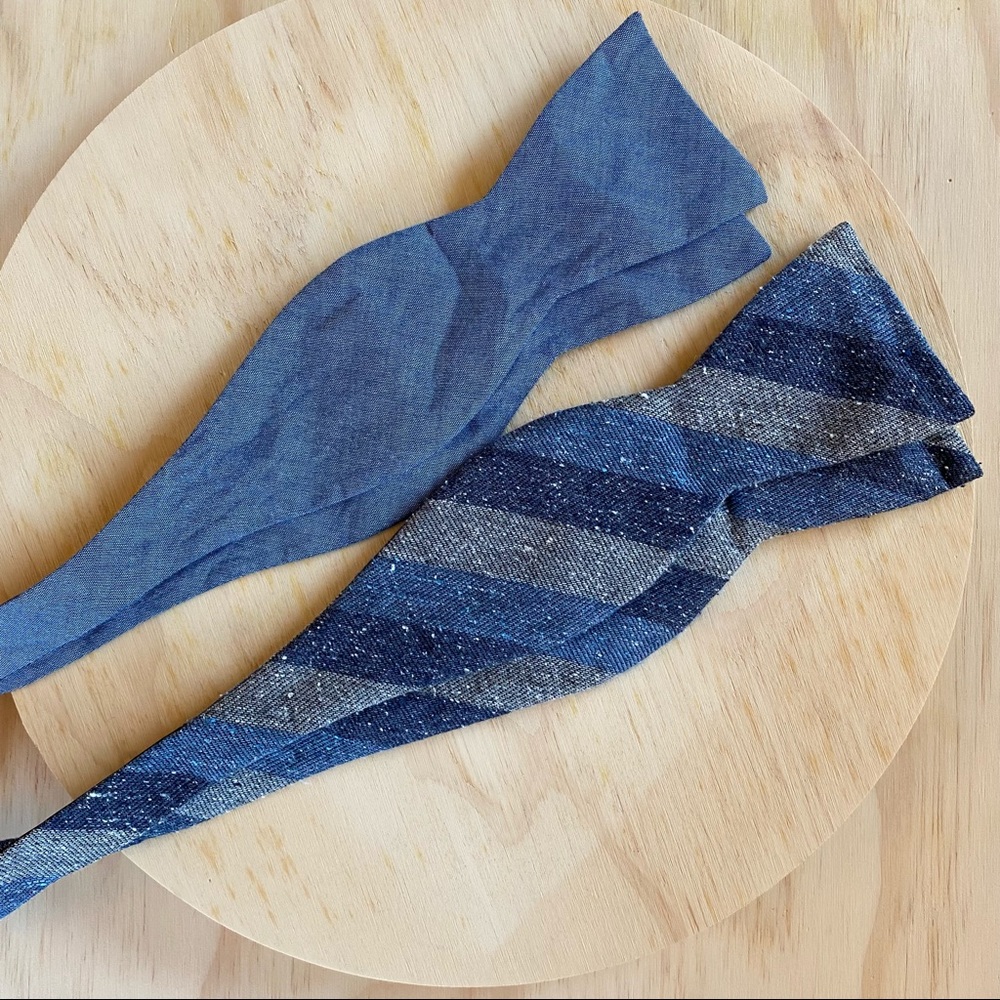Pair of The Tie Bar adjustable bow ties